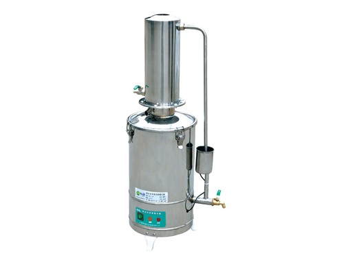 供应用于制取蒸馏水的不锈钢电热蒸馏水机