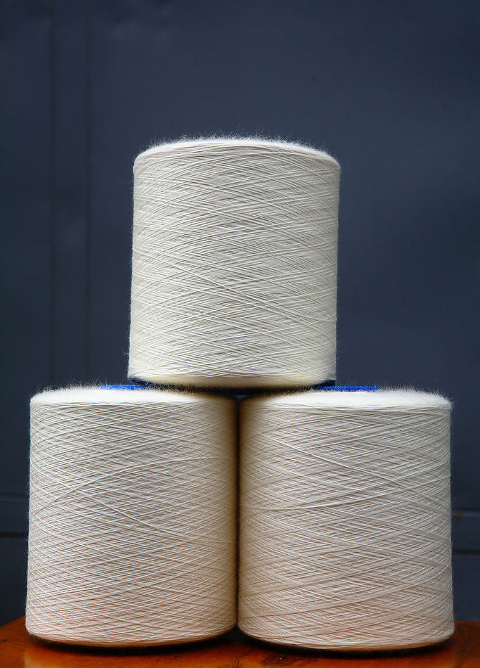 供应用于针织大圆用纱的精梳21支纯棉纱J C21s 针织用纱