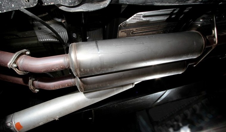 北美丰田坦途汽车排气管消声器配件批发