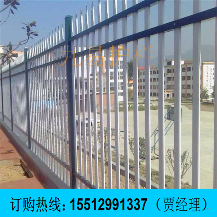 供应用于围栏的工厂围墙护栏@小区护栏@锌钢护栏