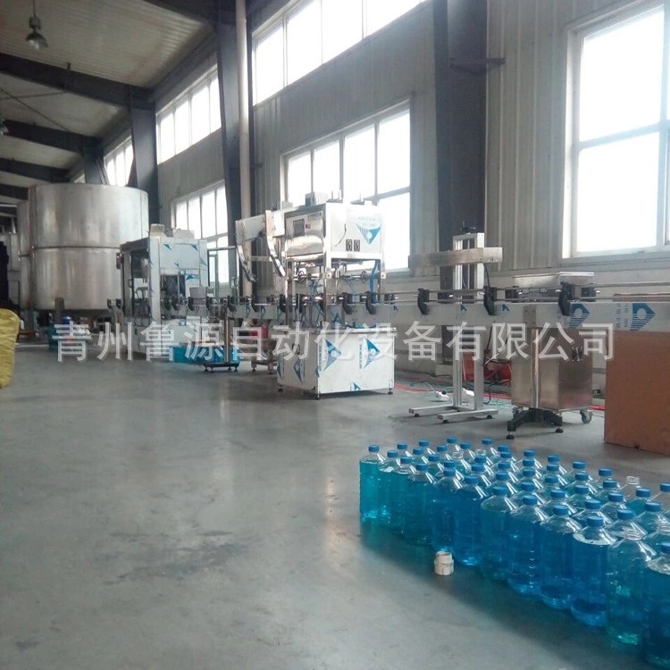 供应山东玻璃水灌装机设备厂家