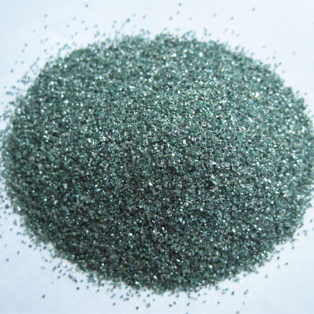 供应36目喷砂 研磨用绿硅砂/36目绿碳化硅磨料图片