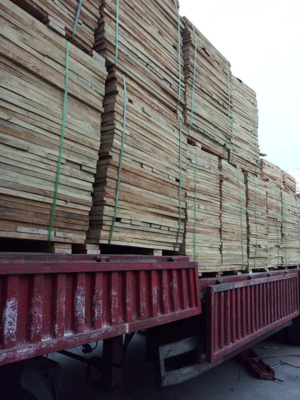 长期经营国产海南橡胶木规格长短料批发