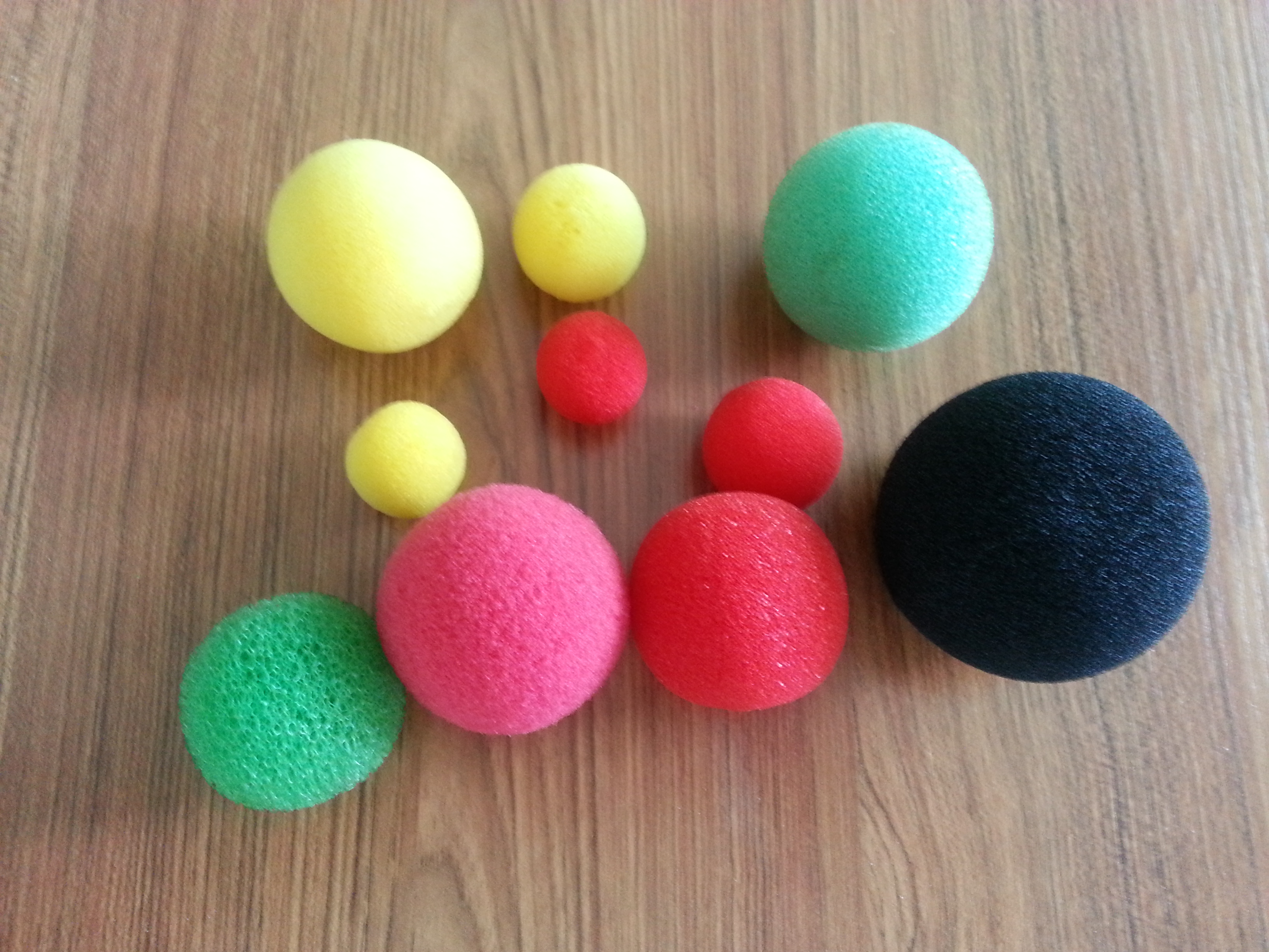 儿童圆形玩具海绵弹球，彩色海绵魔术球，优质海绵加工，厂家直销图片