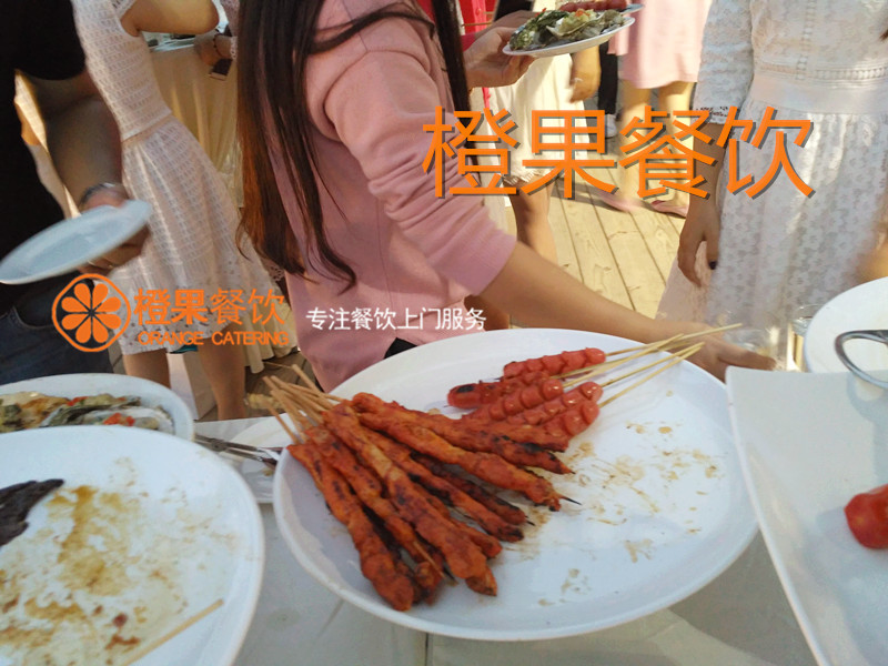 广州市工厂年会围餐企业企业年会自助餐厂家