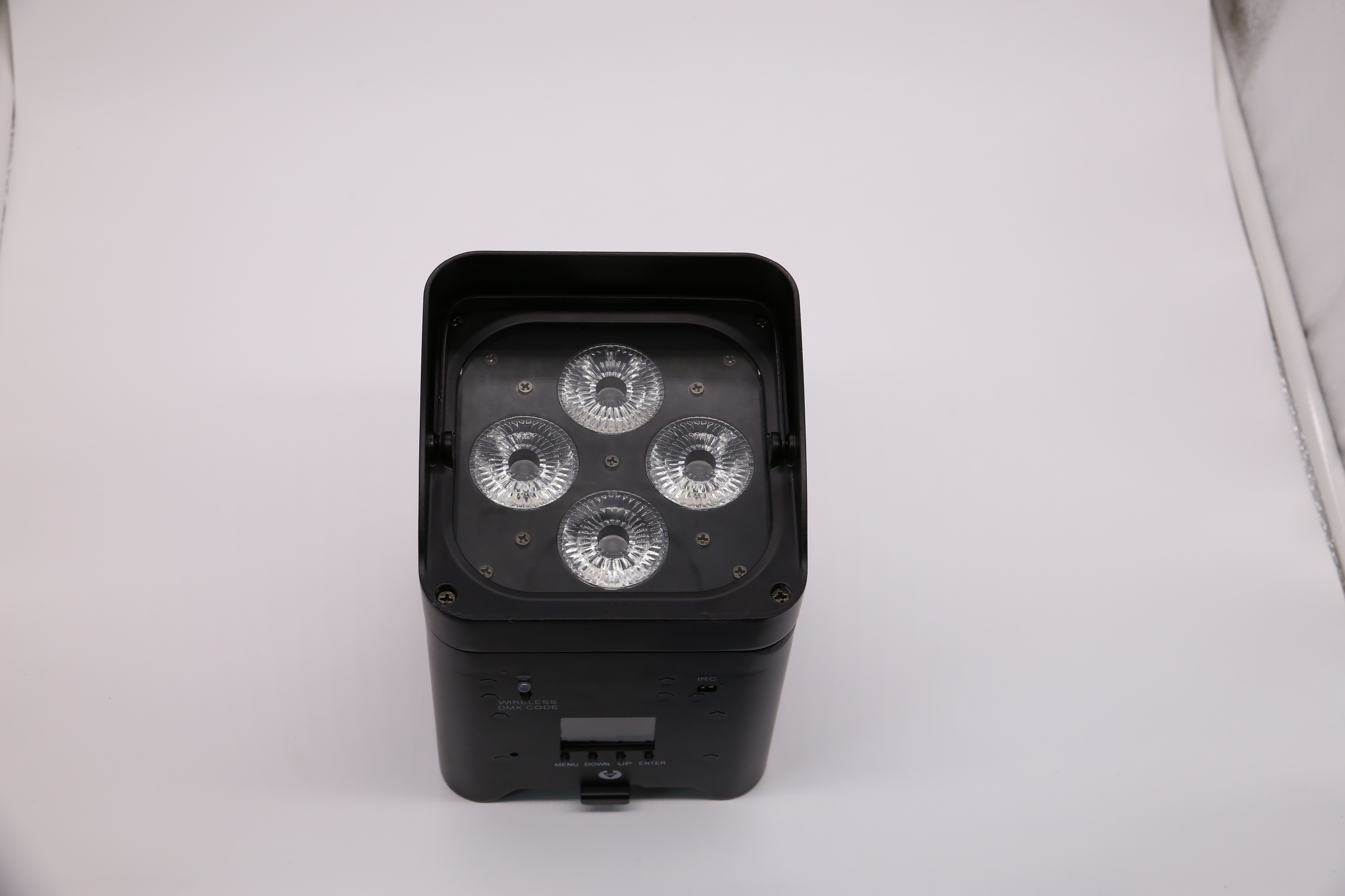 WIFI4颗6颗电池帕灯 18颗防水点控洗墙灯 330W追光灯 光束灯图片
