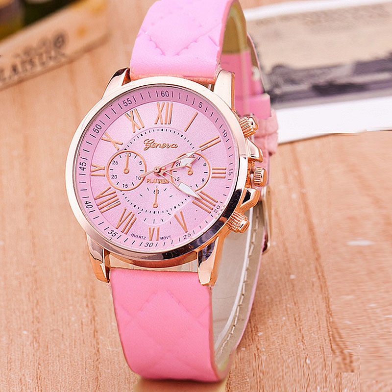粉色皮带手表 三眼果冻玫金表盘斜格粉色皮带石英手表