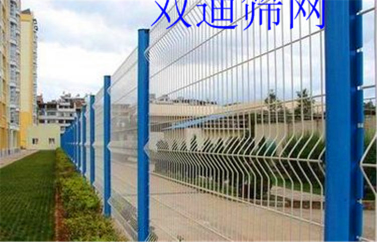 广州铁丝网护栏 铁丝网护栏生产厂家 铁丝网护栏新价格 铁丝网
