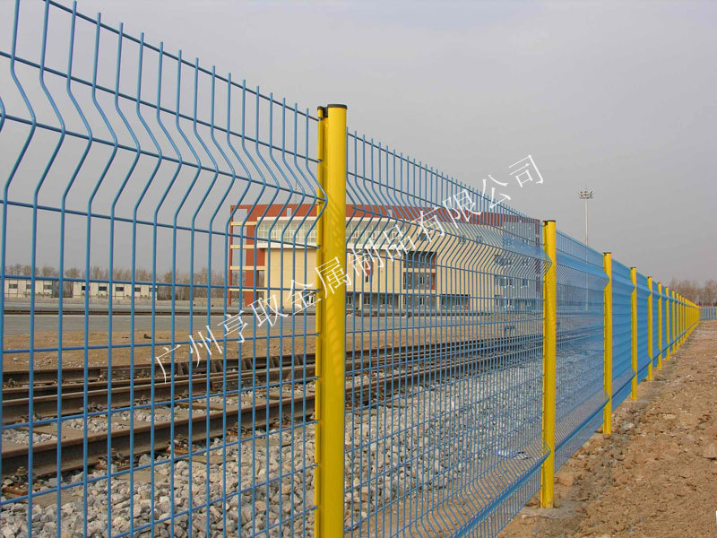 批发浸塑护栏网 高速公路隔离栅 道路、铁路阻拦护栏网