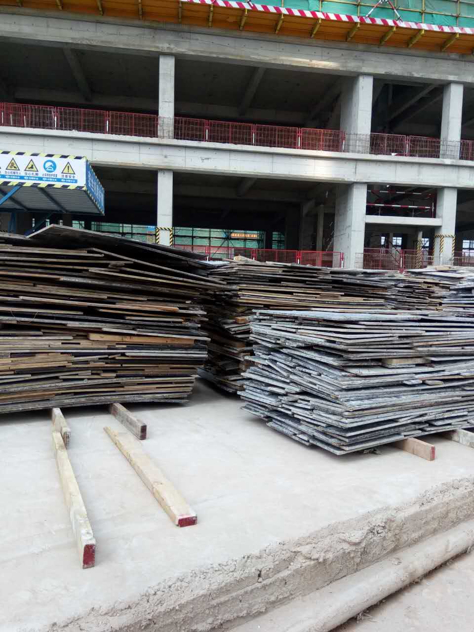 广州高价回收工程用木料， 建筑模板方木回收 广州长期回收建筑模板
