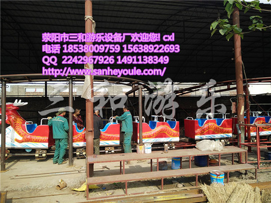 重庆公园游乐设备滑行龙Hxl16人造型吸引小朋友的游乐设施滑行龙