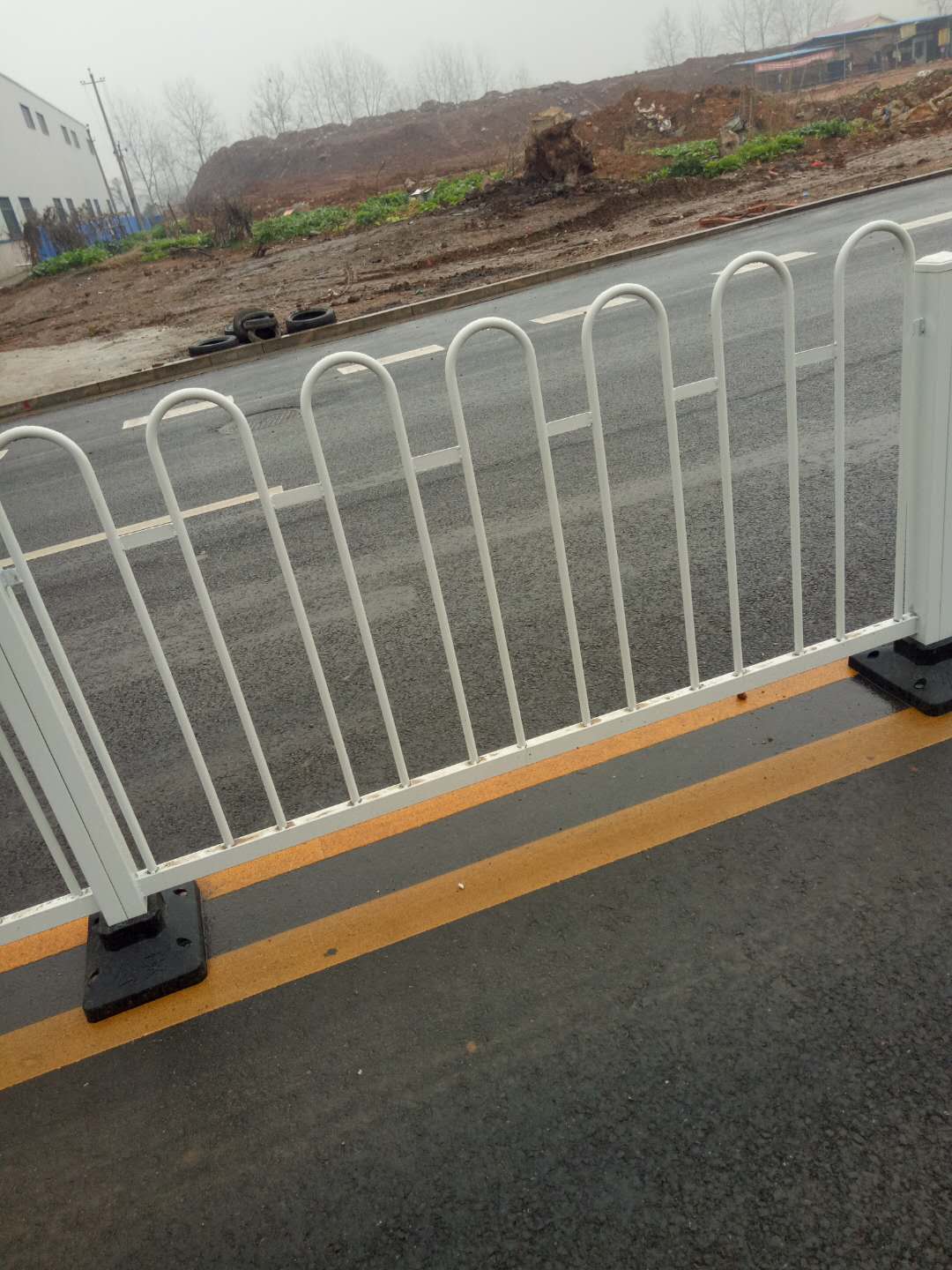 公路护栏、广东广西公路护栏供应、贵州湖南公路护栏采购、优质公路护栏供应厂家