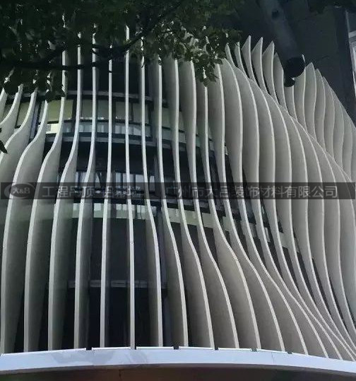 广州市弧形铝方管  焊接弧形铝方管厂家木纹焊接铝方通  弧形铝方管  焊接弧形铝方管