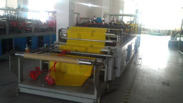 温州市热封热切PVC制袋机厂家