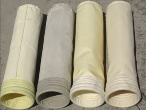 厂家供应覆膜涤纶针刺毡除尘布袋