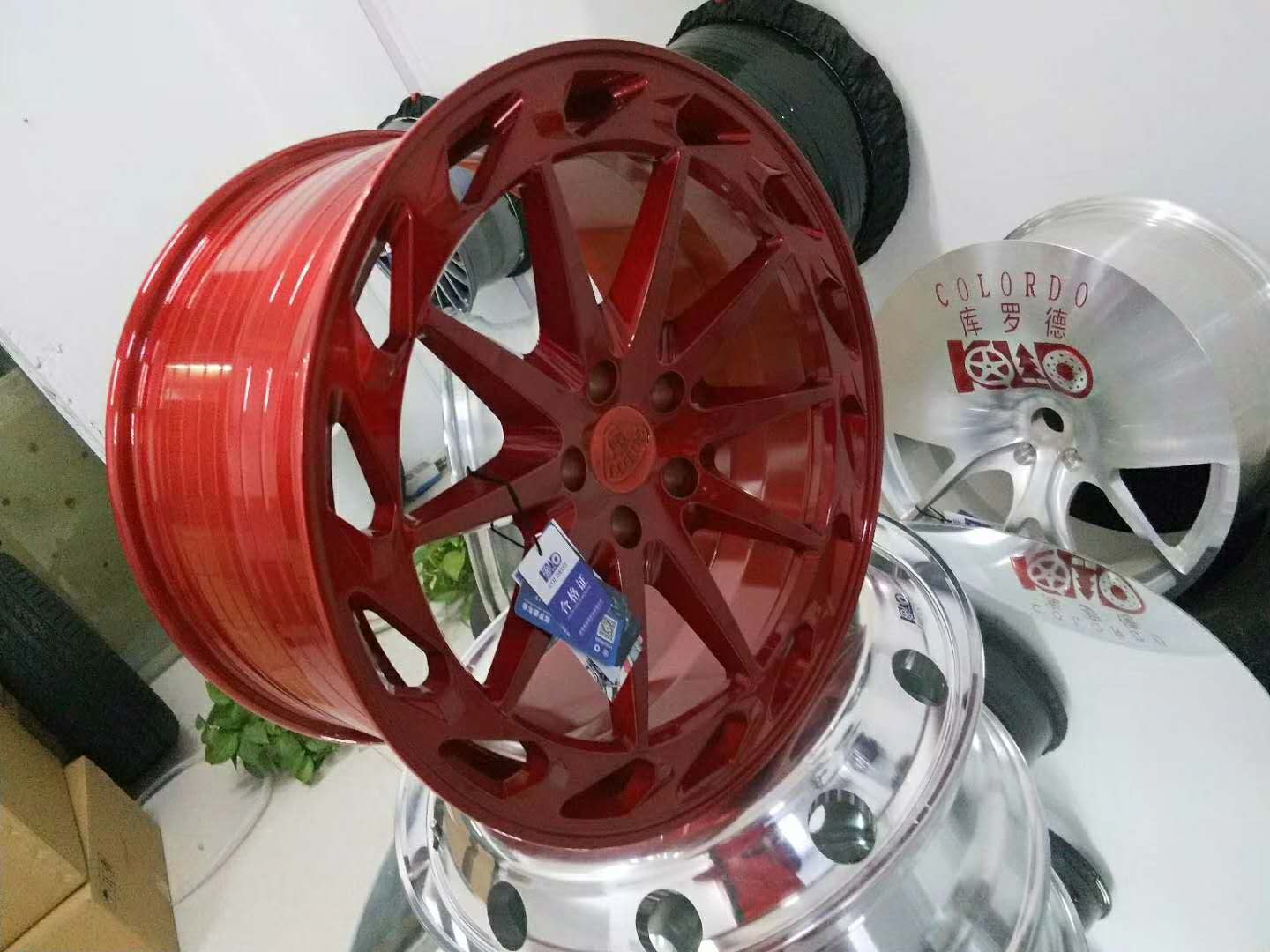 北京改装两片式锻造铝合金轿车轮毂批发