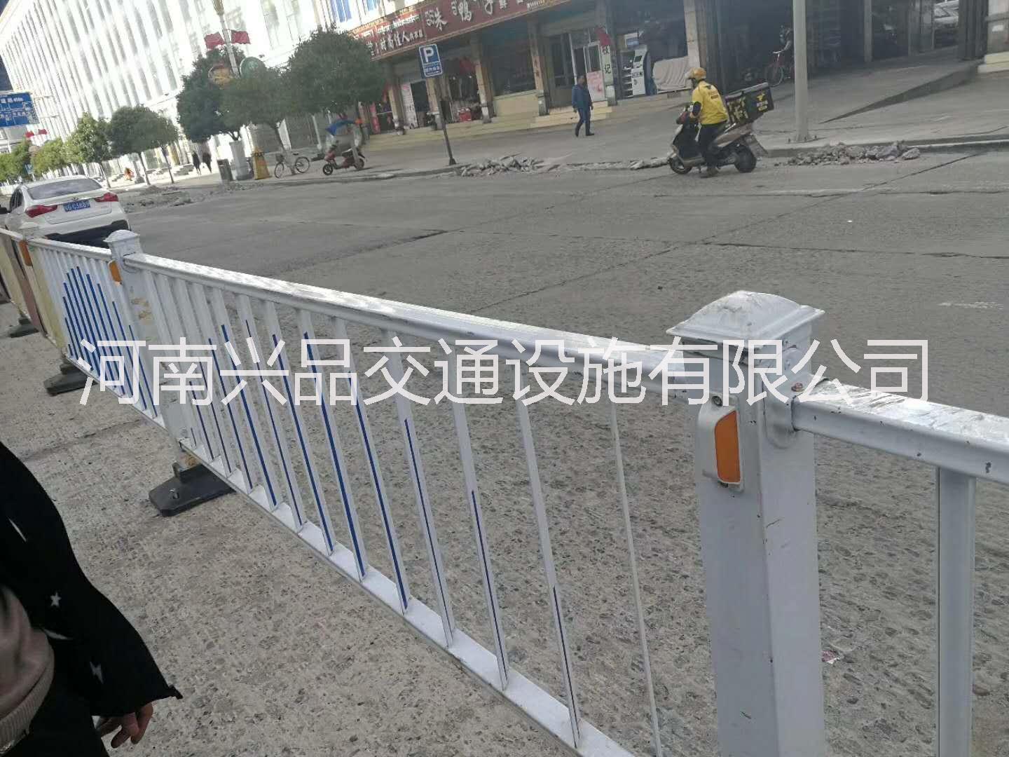 交通护栏 市政道路隔离护栏批发