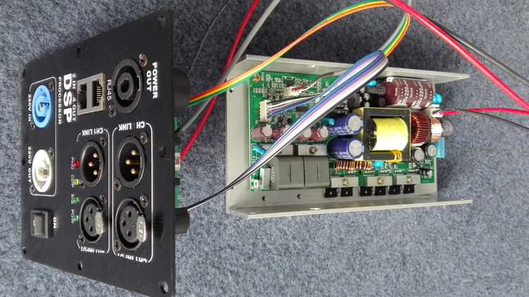 T2线阵DSP有源功放模块8欧2x400W 可全频可低音频点任设开关电源