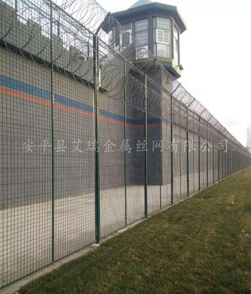监狱钢网墙 监狱钢网墙厂家 巡逻道钢网墙价格