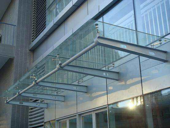 上海玻璃雨棚安装批发