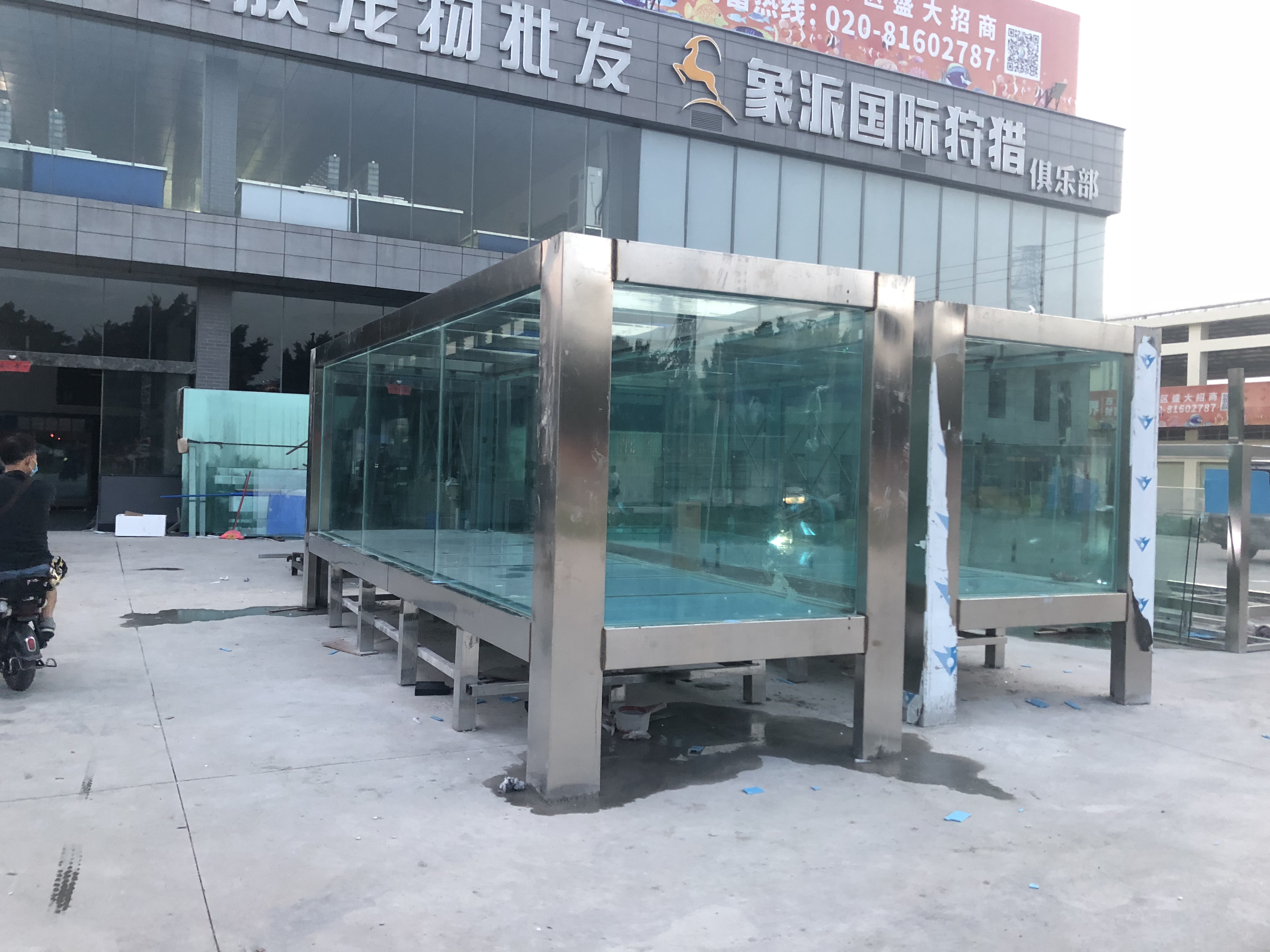 广东大型亚克力生态鱼缸定做   广州海鲜池设备制冷工程有限公司