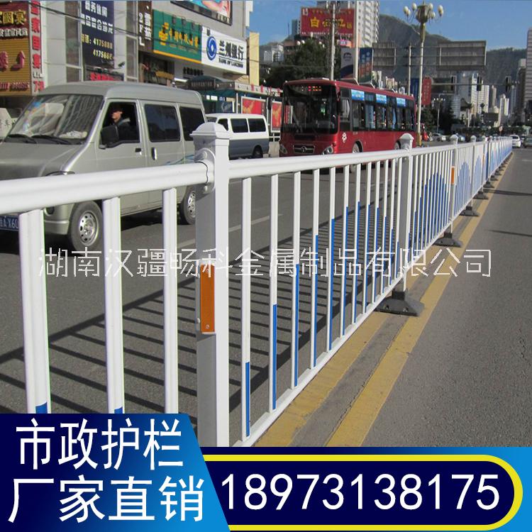 市政护栏人行道隔离栏道路锌钢防护栏