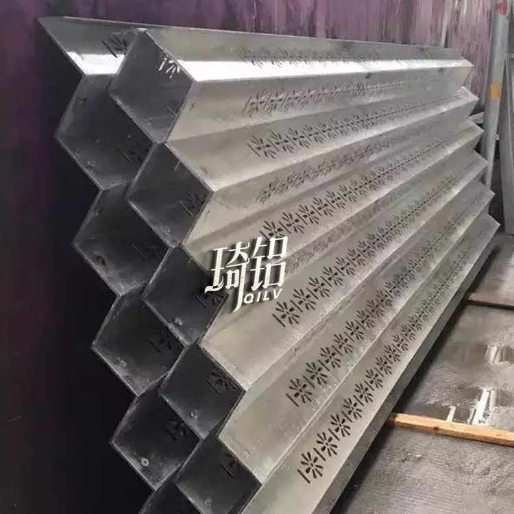 佛山市长城型铝单板 长城铝单板厂家 直销长城铝单板 长城铝单板报价   室内外勾搭长城板 凹凸外墙铝单板