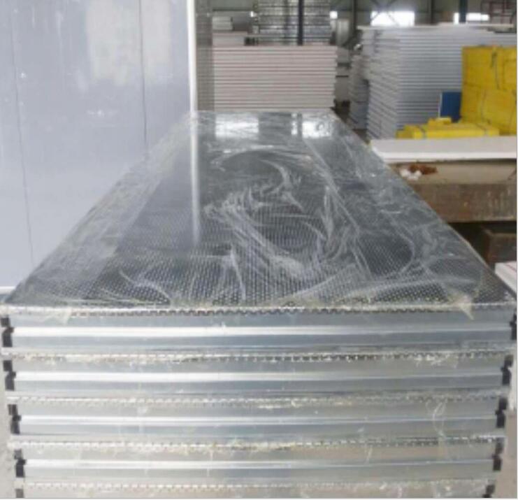 厂家直销工厂设备吸音板片状 现货批发玻璃棉材质隔音板量大优惠