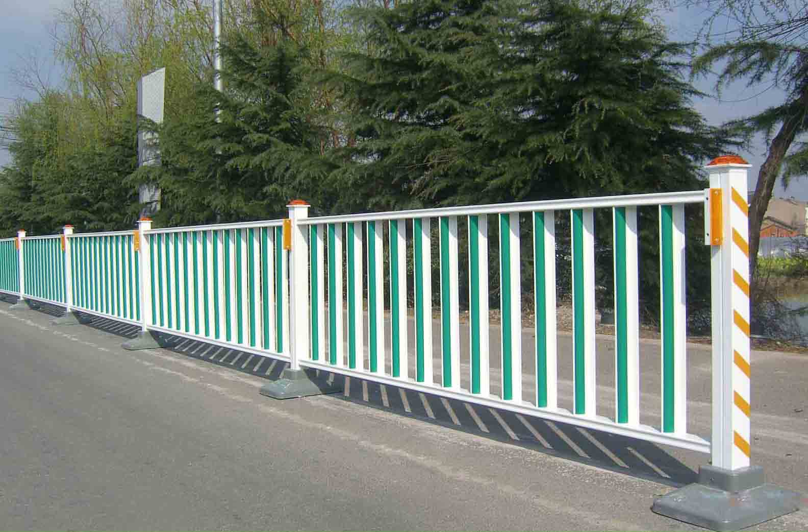 城市市政道路护栏马路人行道栏杆镀锌钢防撞护栏 城市市政道路护栏