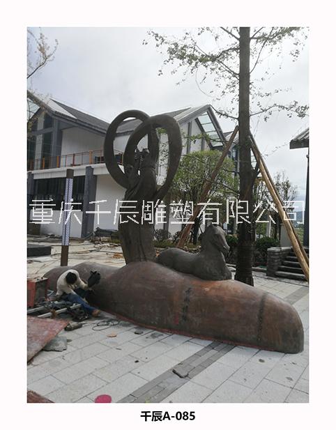 重庆铜雕雕塑厂家 人物铸造做工精美 不锈钢雕塑来图定制