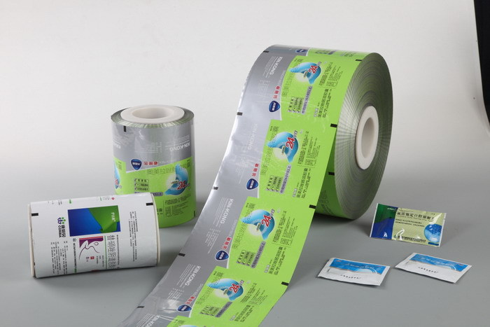 CPP单面涂布薄膜(KCPP)CPP单面涂布薄膜(KCPP) 适用于袋装等包装，常用规格为35μm、40μm。