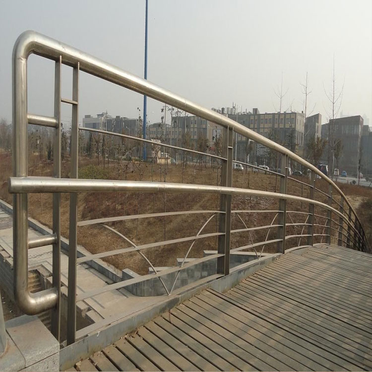 贵州斯达特桥梁护栏 河道护栏 不锈钢桥梁护栏 复合管桥梁护栏 厂家定制