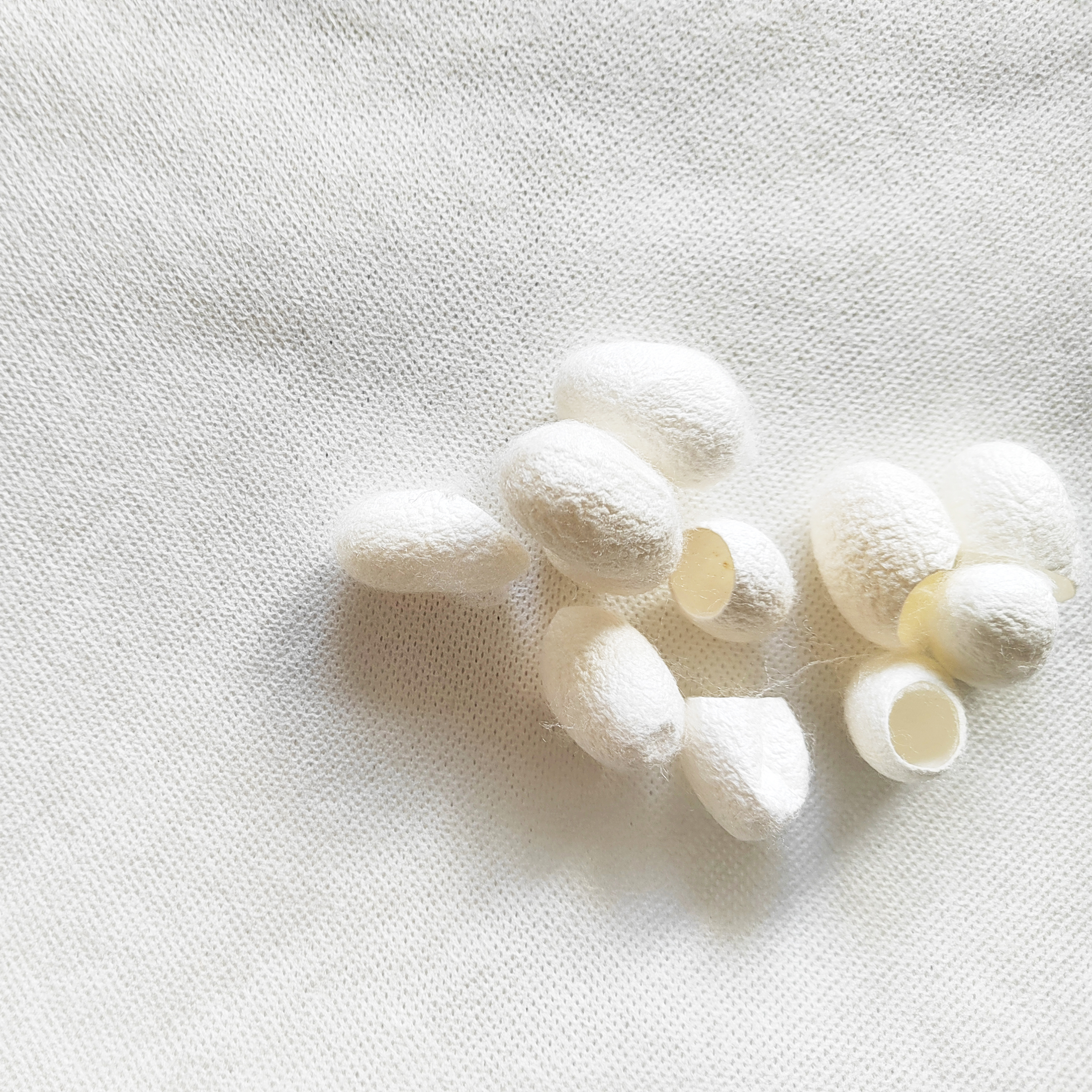 苏州市3D天然蚕丝立体压花卫生用品面层厂家3D天然蚕丝立体压花卫生用品面层