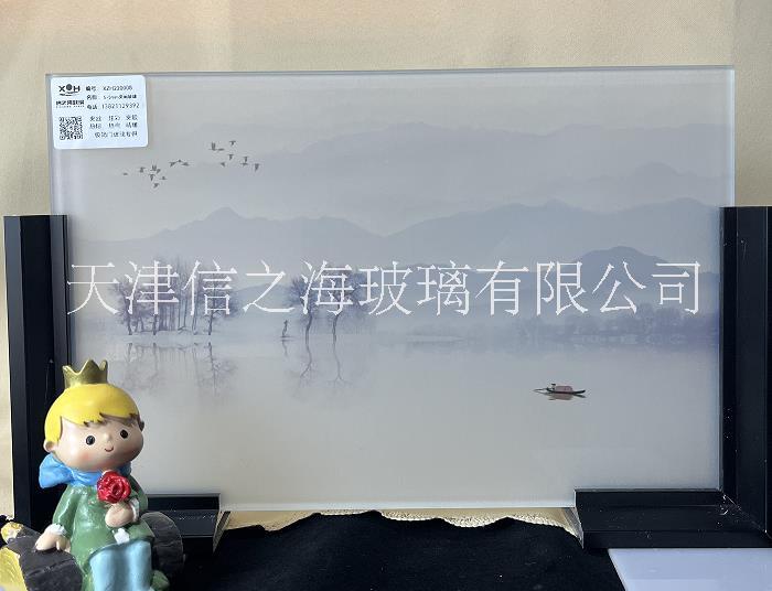 天津超白山水画玻璃、隔断、背景墙玻璃图片