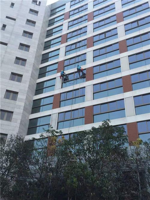 广州专业团队防水补漏工程部、广州全区室内外防水补漏施工队图片