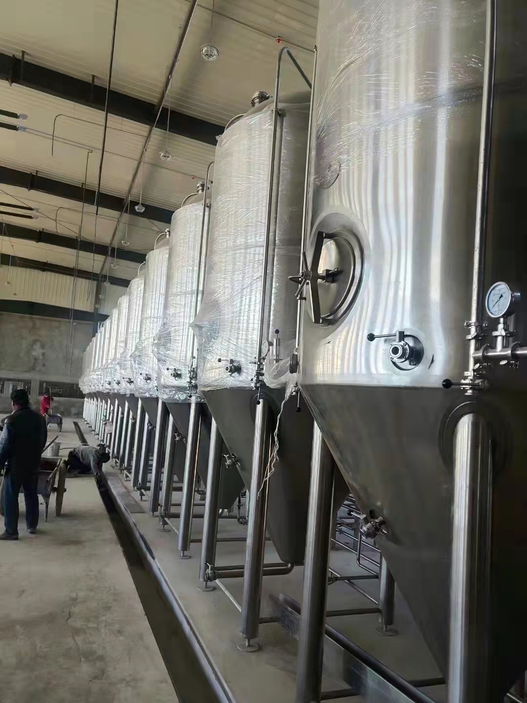 大型啤酒设备生产厂家年产5000吨精酿啤酒厂啤酒设备