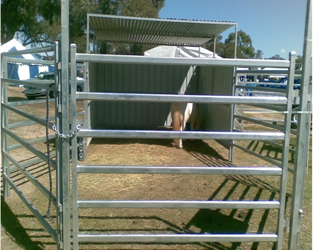 镀锌牛栏网养殖牛羊马围网厂家供应牛栏网草原围栏养殖