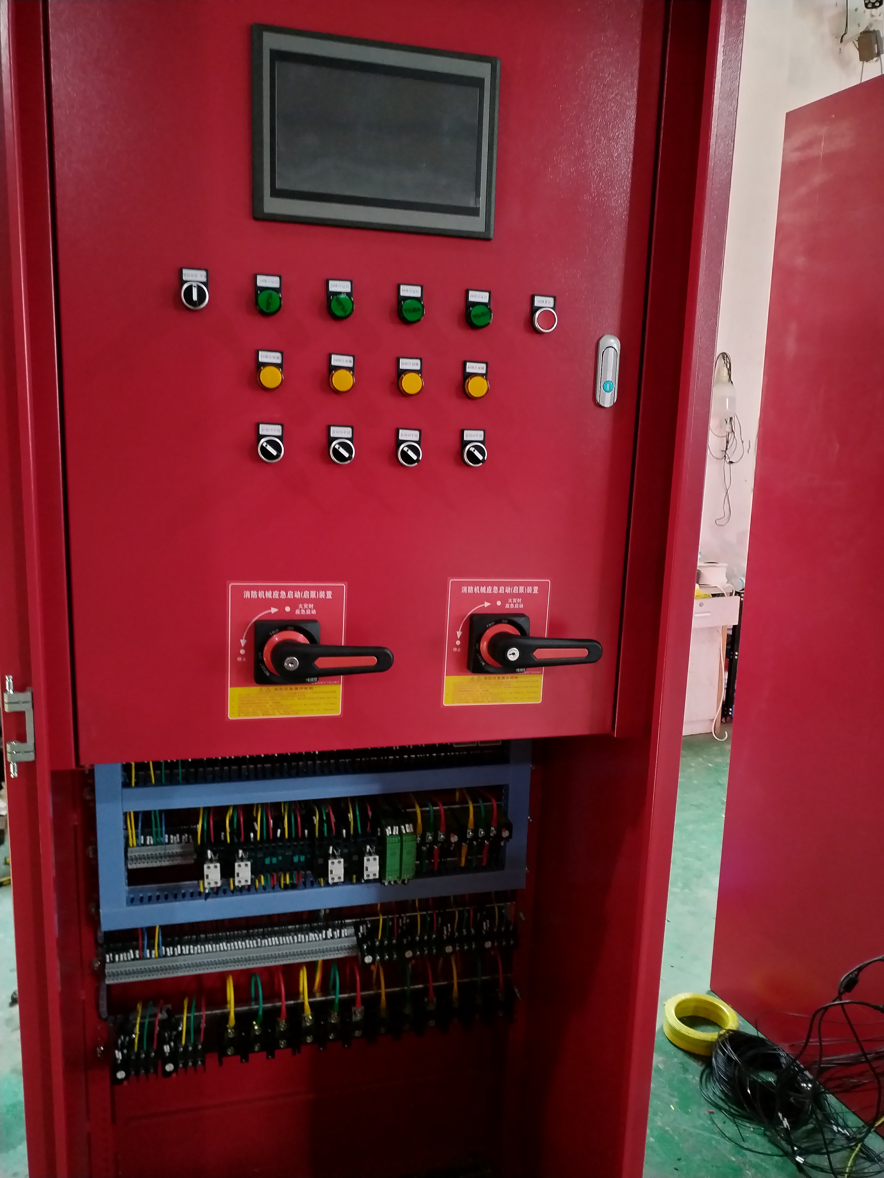 山东厂商变电站泵房设备泵房综合控制柜消防水泵控制设备