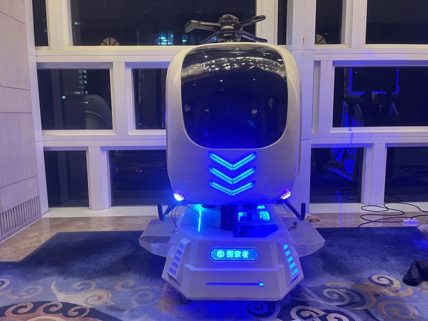 VR赛车游戏设备出租 滑雪 VR360时空穿梭机VR蛋椅 VR设备出租租赁摩托车划船机 VR赛车设备出租图片