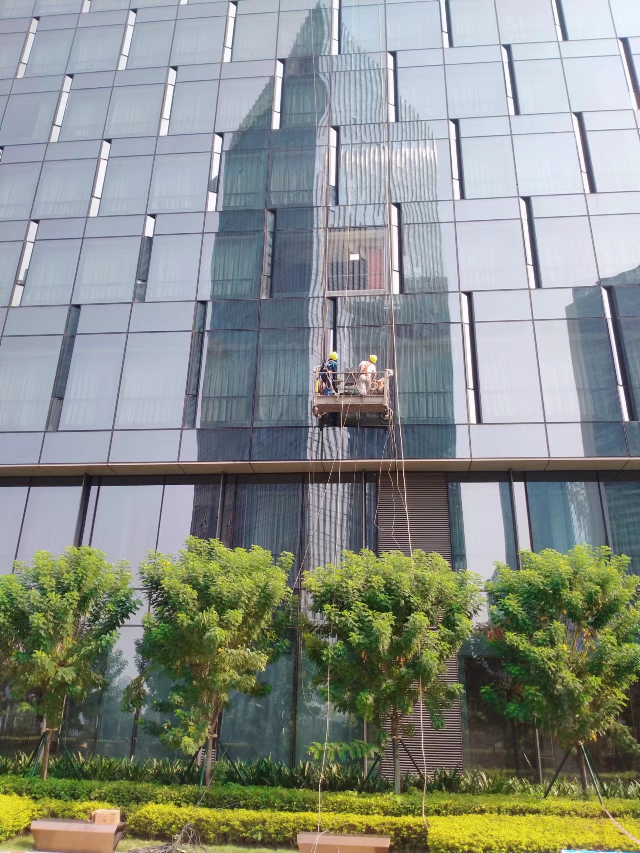 广州玻璃幕墙保养批发