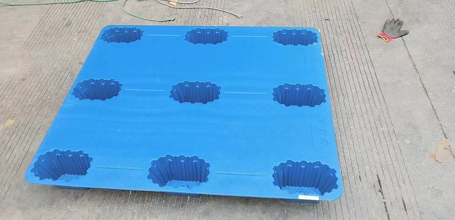 昭通塑料托盘卡板地台板栈板垫板垃圾桶生产厂家
