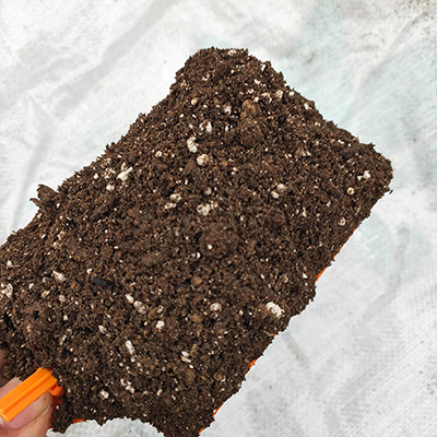信盈 PH值6.5-7.8 绿化营养土 土壤改良用腐殖土 疏松透气 营养丰富 营养土绿化