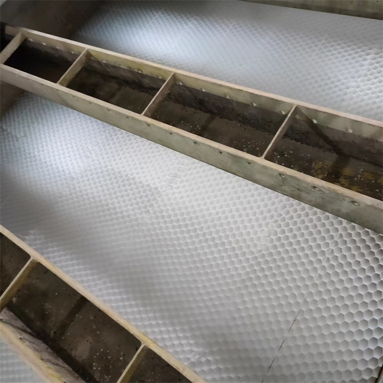 天津市六角蜂窝斜管填料的清洗和维护方法